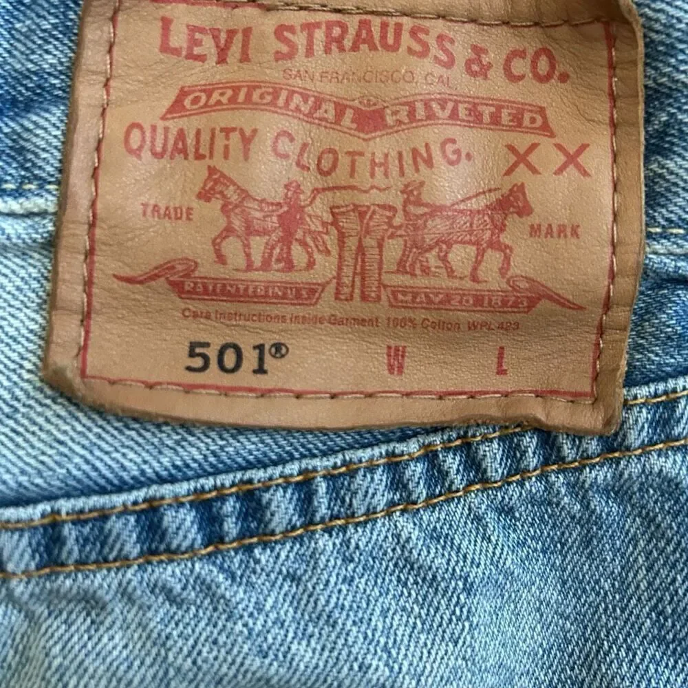 90’s Men’s Levi’s 501 Selvage Jeans 33 32